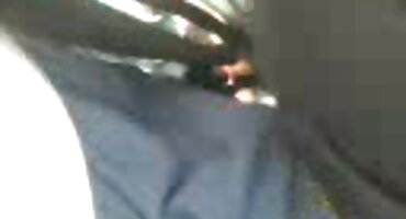 lo link sex Gọi cô gái giải trí khách hàng với âm hộ sex lao của cô.